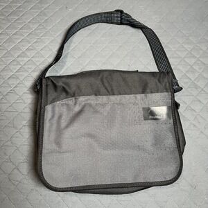 ResMed AirSense 11 Padded CPAP Carry Case – Gray Travel Bag with Strap – NEW
